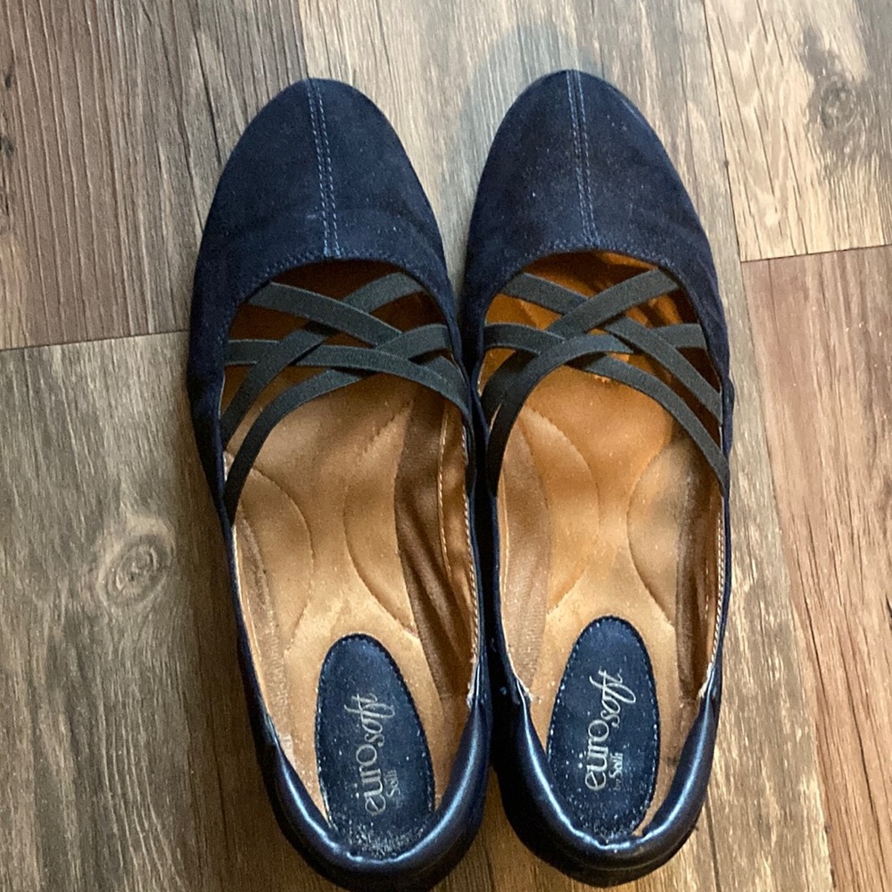 Eurosoft by Sofft Black suede maryjane flats. 11M